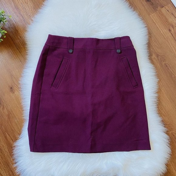 Loft Burgundy Mini Skirt size 6 - Picture 1 of 6